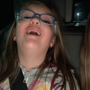 Meet your Posher, Mackenzie